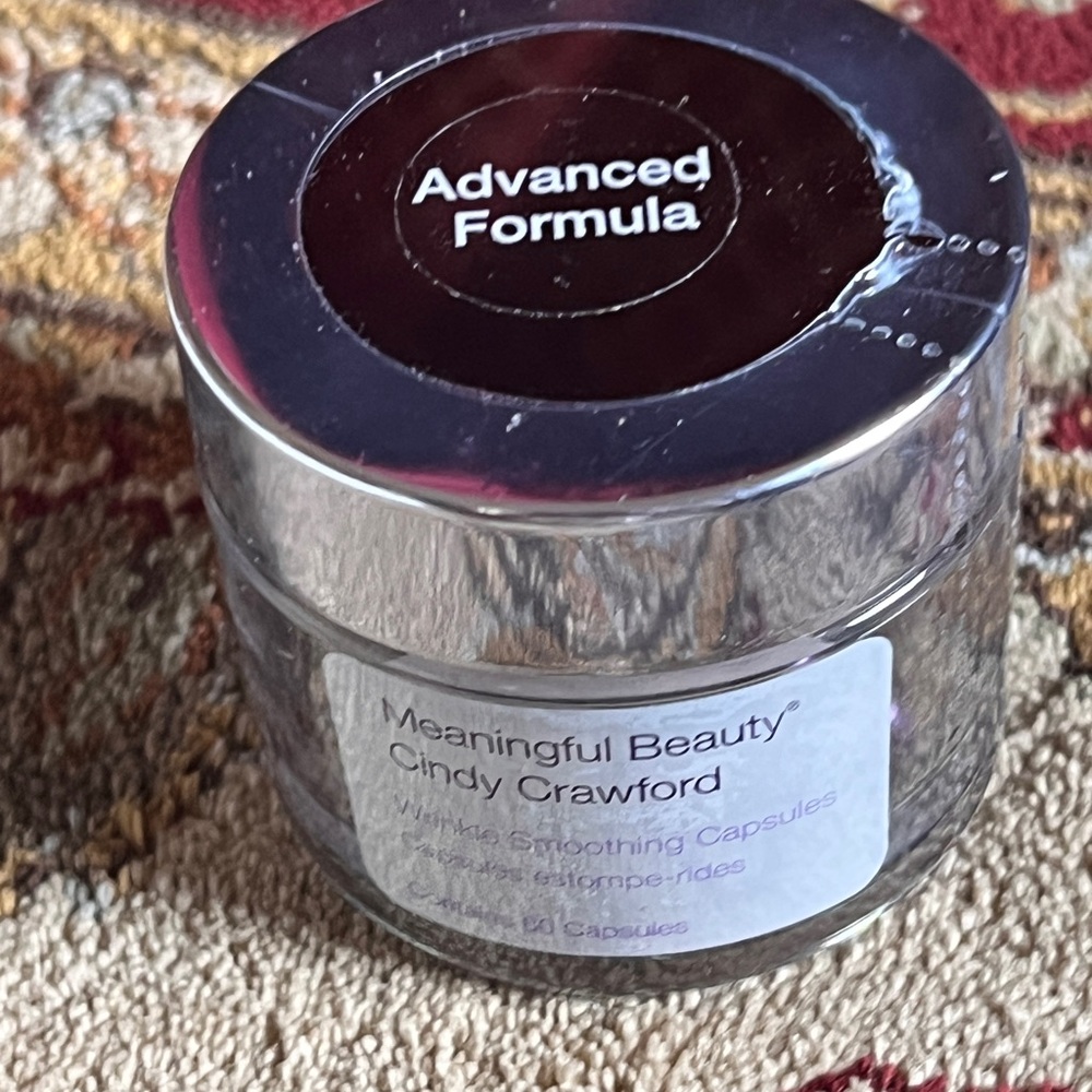 NWT, Meaningful Beauty,WRINKLE SMOOTHING CAPSULES
